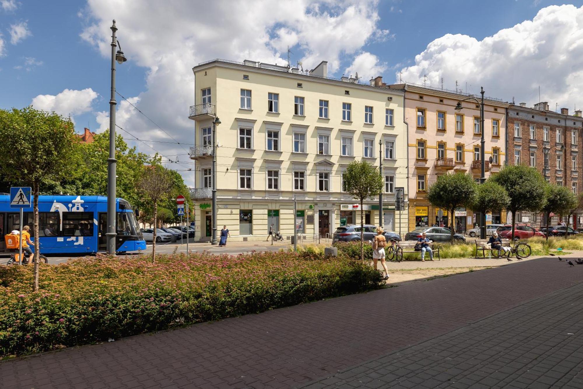 1-Bedroom Apartment With Balcony - Dluga 65 Kraków Exteriör bild